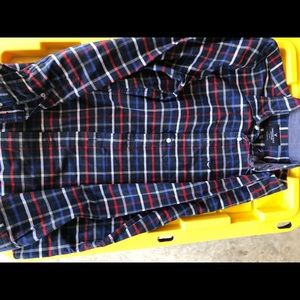 Long sleeve button down men’s shirt